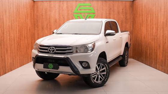 TOYOTA HILUX 2.8 SRV 4X4 CD 16V DIESEL 4P AUTOMÁTICO TOYOTA HILUX 2.8 SRV 4X4 CD 16V DIESEL 4P AUTOMÁTICO